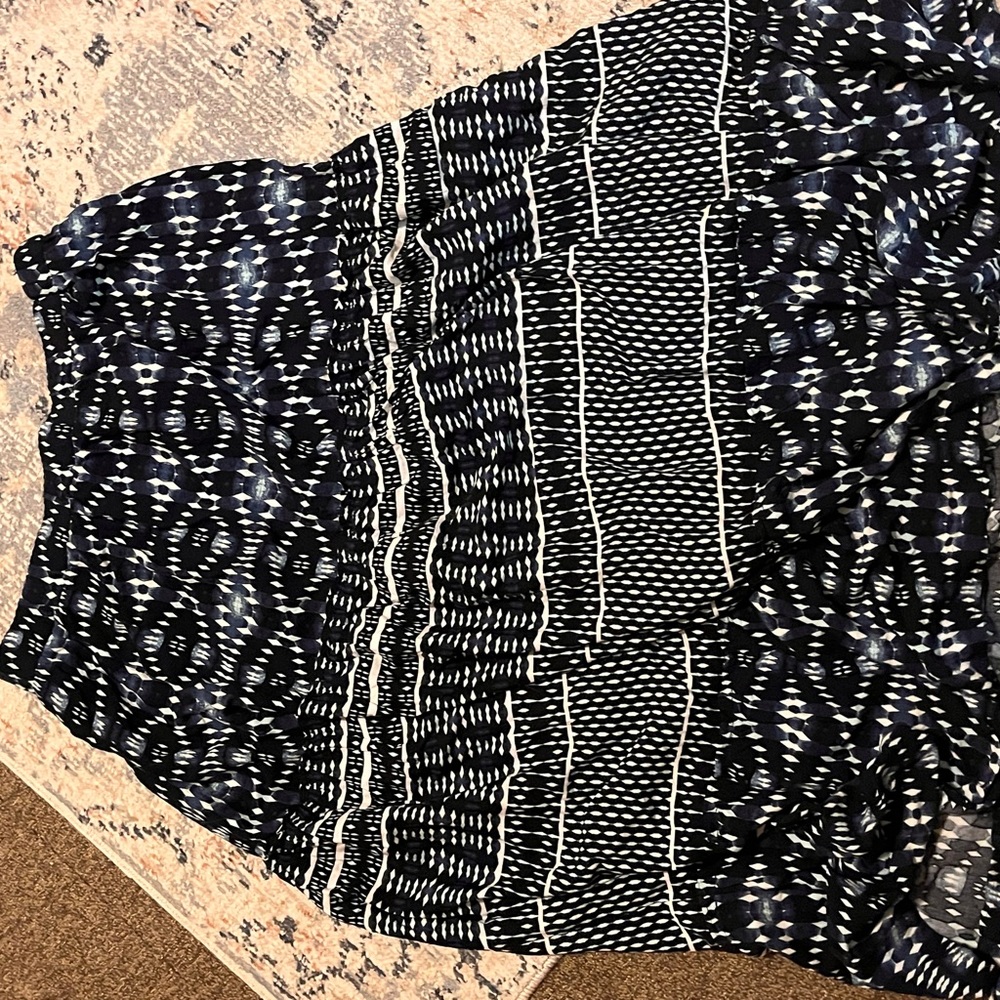 Patterned skirt